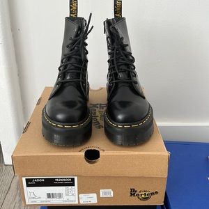 COPY - Dr.Martens the Jadon